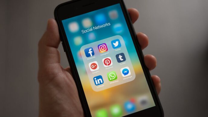 Smartphone con aplicaciones de productividad