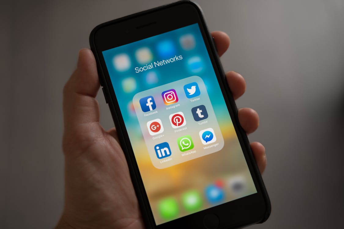 Smartphone con aplicaciones de productividad